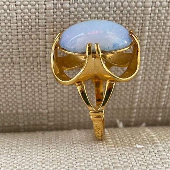 Women Ring Blue Faux Stone Gold Plated Fashion Jewelry Ring Size 7.5 - Picture 10 of 10